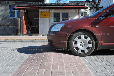 Rumia ul. 3-go Maja. Zrobiony na tej ulicy garb (tzw....