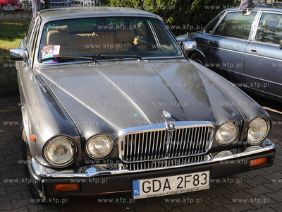 Trojmiejskie Targi Motoryzacyjne w halach wystawienniczych...