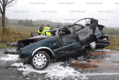 Borzytuchom pod Bytowem. W czolowym zderzeniu dwoch...