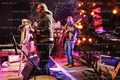 Kosciol sw. Trojcy w Gdansku.Mietek Szczesniak koleduje...