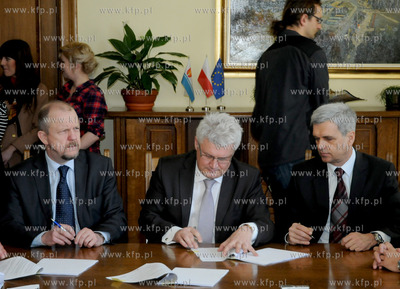 Urzad Miasta Gdyni. Wiceprezydent Gdyni Marek Stepa...