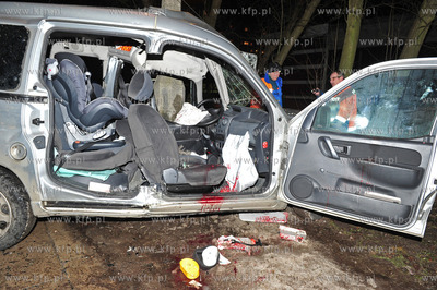 Sopot. Ulica Malczewskiego.  Wypadek samochodowy. Okolo...