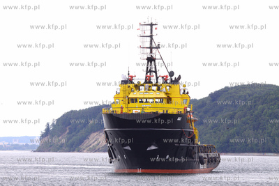 Holownik AHTS Agat. 
31.07.2012 fot. Piotr Starenczak...