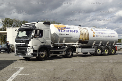 Gdańsk, ul. Sucharskiego. Konferencja przedstawicieli...