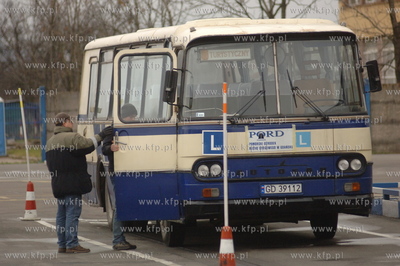 Michal Tusk zdal egzamin na prawojazdy kategorii D...