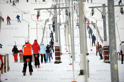 Stok narciarski z wyciagiem w Trzepowie na Kaszubach....