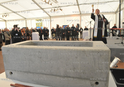 Uroczystosc wmurowania kamienia wegielnego pod budowe...