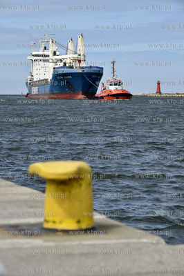 Gdańsk. Nowy Port.  Martwa Wisła. Kanał portowy...