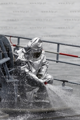 Port Wojenny w Gdyni Oksywiu. Dni Otwarte Koszar -...