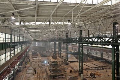 Stocznia Remontowa Nauta S.A. buduje statki w hali...