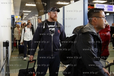 Port lotniczy im. Lecha Walesy w Rebiechowie. Przylot...