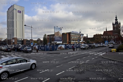 Ruszają prace na budowie na skrzyżwaniu ulic Rajskiej...