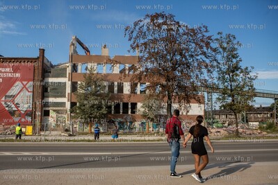 Stocznia Cesarska, ul. Popiełuszki. Wyburzanie budynku...