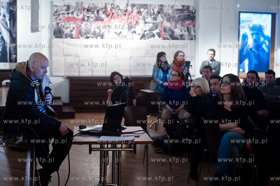 Gdansk. Sala BHP Stoczni Gdanskiej. Otwarta dyskusja...