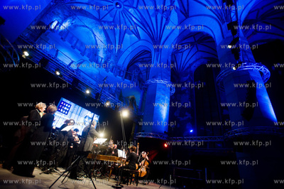 Gdansk. Centrum sw. Jana. Fwstiwal Actus Humanus 2013....