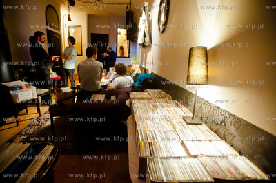 Gdynia. Klub Desdemona. Muzyczny Pchli Targ, ipreza...