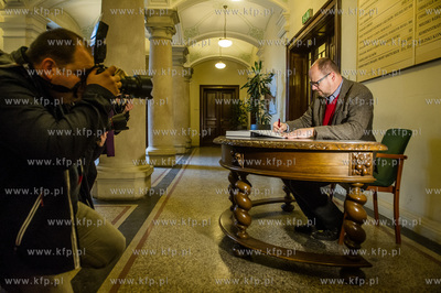 Gdansk. Nowy Ratusz. Pawel Adamowicz - prezydent Miasta...