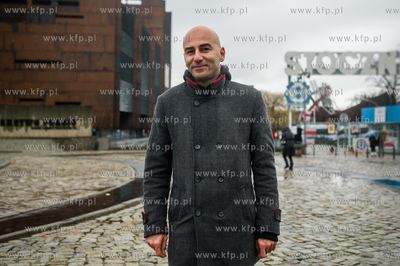 Gdansk. Plac Solidarnosci. Wiec dla obrony demokracji...