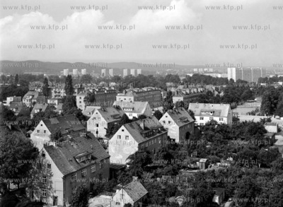 Gdansk Przymorze, domy na ul. Poznanskiej widziane...