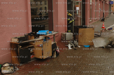 Elblag. Okolo godziny 10 w banku Millenium przy ul....