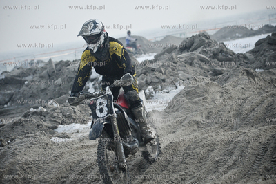 Zawody motocrosowe na plazy miejskiej w Gdyni zorganizowane...