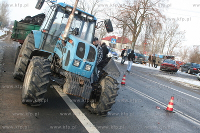 Na krajowej "siodemce" w miejscowosci Solnica niedaleko...