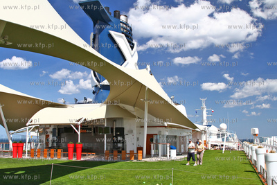 Gdynia. Wycieczkowiec Celebrity Eclipse w Gdyni. 18.06.2014...