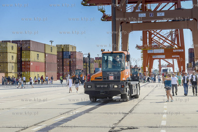 Gdynia. Dzień otwarty w Bałtyckim Terminalu Kontenerowym...