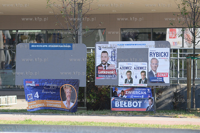 Plakaty wyborcze w Gdyni na ul. Morskiej. 28.09.2019...