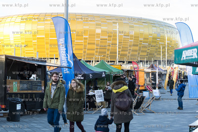 Gdańsk. Jemy na Stadionie. Największy zlot food trucków...