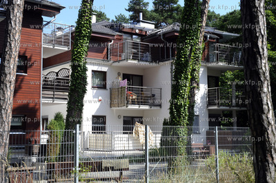 Apartamentowce w Juracie na Polwyspie Helskim. 21.08.2008...