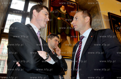 Gdansk. Ratusz Glownomiejski. Uroczysta sesja Rady...