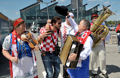 Gdansk. Port Lotniczy im. Lecha Walesy. Kapela kaszubska...