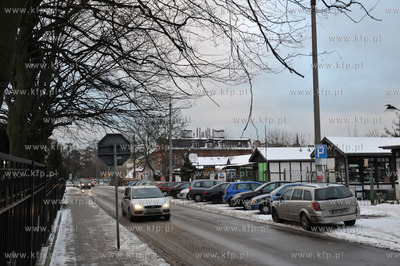 Gdańsk Wrzeszcz. Male targowisko na ul. Sosnowej....