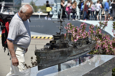 Gdynia. Nabrzeże Pomorskie na molo Południowym. Makieta...
