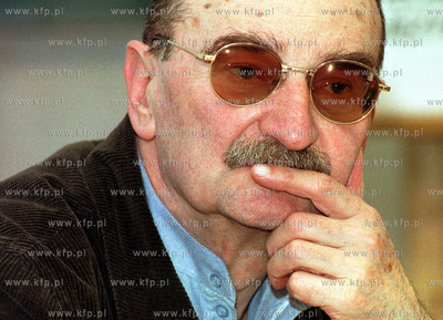 Slawomir Mrozek 24.02.00 fot. Wojtek Jakubowski /KFP