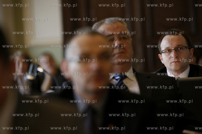 Gdansk. Sesja Rady Miasta. Radny PO Marcin Skwierawski.
11.02.2010
fot....