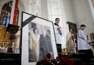 Gdansk. Bazylika Mariacka. Msza sw. za tragicznie zmarlych...