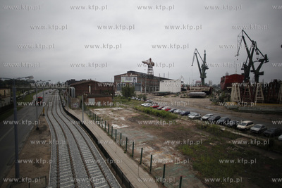 Stocznia Gdanska. Aktywisci Greenpeace rozwiesili na...