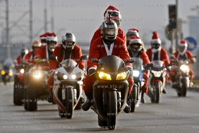 Gdansk. Ul.Marynarki Polskiej. XII edycja parady Mikolaje...