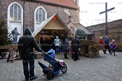 Kosciol sw. Trojcy w Gdansku. Zywa szopka.
27.12.2014
fot....