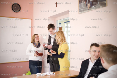 Gdańsk. Gimnazjum nr 25. Pierwszy dzień egzaminów...