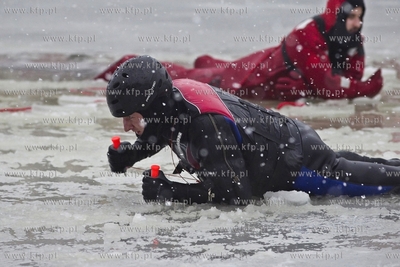 Wspólne ćwiczenia lodowe jednostek Komendy Miejskiej...