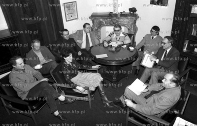 Kolegium redakcyjne Radia Gdańsk w stylowym wnętrzu...