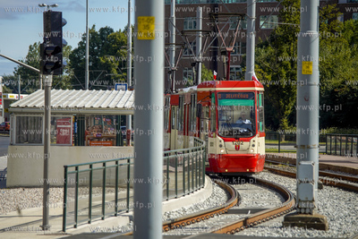 Tramwaj KONSTAL 105N (NA) na Podwalu Przedmiejskim...