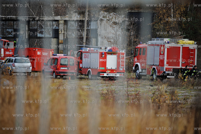 Gdynia. Obluze. Zawalenie stropu magazynu przy ulicy...