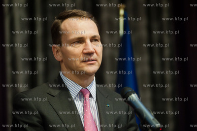 Gdansk. Hotel Hilton. Konferencja prasowa Ministrow...