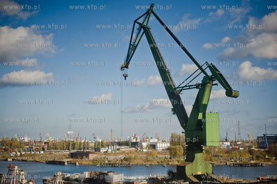 Stocznia Gdanska. Przekazanie wylaczonego z uzytku...