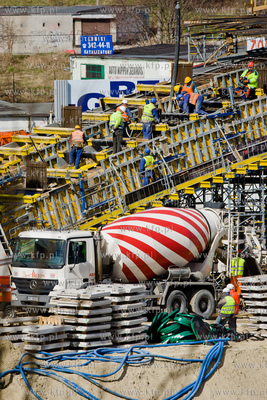Gdansk. Budowa Pomorskiej Kolei Metropolitalnejj. 24...