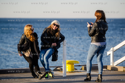 Sloneczne, bardzo cieple, niemal wiosenne, niedzielne...